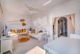 Detached 3+ bedroom villa with pool and basement near Almancil.