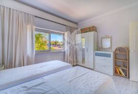 Detached 3+ bedroom villa with pool and basement near Almancil.