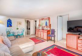 Detached 3+ bedroom villa with pool and basement near Almancil.
