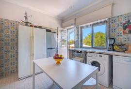 Detached 3+ bedroom villa with pool and basement near Almancil.