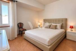 2 Bedroom Apartment to Renovate Near Vilamoura Marina