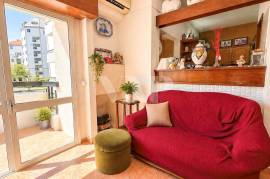 2 Bedroom Apartment to Renovate Near Vilamoura Marina