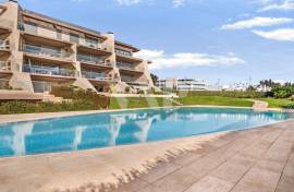 2 Bedroom Apartment with Large Terrace in Laguna Village, Vilamoura