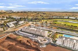 2 Bedroom Apartment with Large Terrace in Laguna Village, Vilamoura