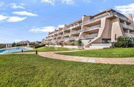 2 Bedroom Apartment with Large Terrace in Laguna Village, Vilamoura