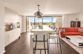 2 Bedroom Apartment with Large Terrace in Laguna Village, Vilamoura