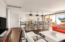 2 Bedroom Apartment with Large Terrace in Laguna Village, Vilamoura