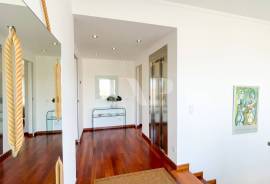 4 Bedroom Villa with Private Pool, Elevator and Luxury Basement in Vilamoura