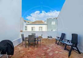 Tavira centre 3 bedroom townhouse with large sun terraces Tavira centre 3 bedroom townhouse with large sun terraces