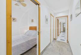 Tavira centre 3 bedroom townhouse with large sun terraces Tavira centre 3 bedroom townhouse with large sun terraces