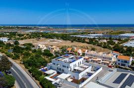 Exceptional 2 Bedroom Tavira Apartment with large terrace and private pool