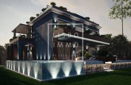 Historic Villa with Sea Views and Renovation Project in Estoril