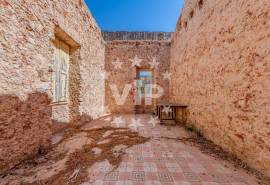 LOULÉ – PLOT WITH EXISTING HOUSE AND BUILDING PROJECT LOULÉ – PLOT WITH EXISTING HOUSE AND BUILDING PROJECT