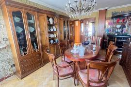 listing listing