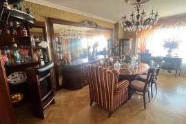 listing listing