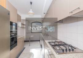 Luxury 3 Bedroom Apartment with Sea View, Pool and Garage – Britannia Building, Wall Luxury 3 Bedroom Apartment with Sea View, Pool and Garage – Britannia Building, Wall