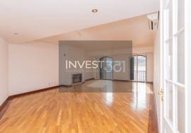 Luxury 3 Bedroom Apartment with Sea View, Pool and Garage – Britannia Building, Wall Luxury 3 Bedroom Apartment with Sea View, Pool and Garage – Britannia Building, Wall