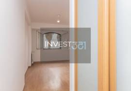 Luxury 3 Bedroom Apartment with Sea View, Pool and Garage – Britannia Building, Wall Luxury 3 Bedroom Apartment with Sea View, Pool and Garage – Britannia Building, Wall