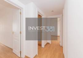 Luxury 3 Bedroom Apartment with Sea View, Pool and Garage – Britannia Building, Wall Luxury 3 Bedroom Apartment with Sea View, Pool and Garage – Britannia Building, Wall
