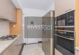 Luxury 3 Bedroom Apartment with Sea View, Pool and Garage – Britannia Building, Wall Luxury 3 Bedroom Apartment with Sea View, Pool and Garage – Britannia Building, Wall