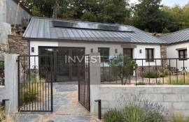 4 bedroom villa with annexes, garden and chestnut grove tree in Campeã, Vila Real