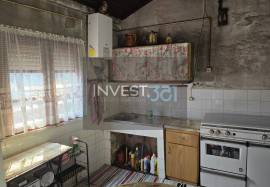 4 bedroom villa with annexes, garden and chestnut grove tree in Campeã, Vila Real