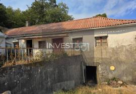 4 bedroom villa with annexes, garden and chestnut grove tree in Campeã, Vila Real