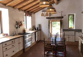 Villa Price €495,000 33228 Villa Price €495,000 33228