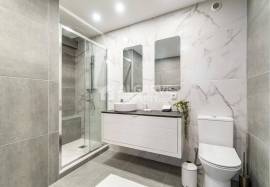 Excellent renovated 5-bedroom property with a swimming pool in Vale Judeu. Excellent renovated 5-bedroom property with a swimming pool in Vale Judeu.