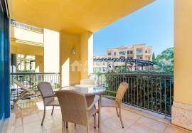 Luxury 2-Bedroom Apartment Next to Victoria Golf Course in Vilamoura, Algarve Luxury 2-Bedroom Apartment Next to Victoria Golf Course in Vilamoura, Algarve