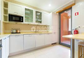 Luxury 2-Bedroom Apartment Next to Victoria Golf Course in Vilamoura, Algarve Luxury 2-Bedroom Apartment Next to Victoria Golf Course in Vilamoura, Algarve
