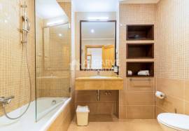 Luxury 2-Bedroom Apartment Next to Victoria Golf Course in Vilamoura, Algarve Luxury 2-Bedroom Apartment Next to Victoria Golf Course in Vilamoura, Algarve