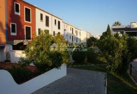 3-bed townhouse close to the marina and the beach in Vilamoura, Algarve 3-bed townhouse close to the marina and the beach in Vilamoura, Algarve