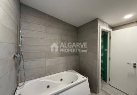 7-bedroom house in a quiet residential area close to the beach and the airport. 7-bedroom house in a quiet residential area close to the beach and the airport.