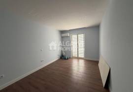 7-bedroom house in a quiet residential area close to the beach and the airport. 7-bedroom house in a quiet residential area close to the beach and the airport.