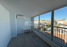7-bedroom house in a quiet residential area close to the beach and the airport. 7-bedroom house in a quiet residential area close to the beach and the airport.
