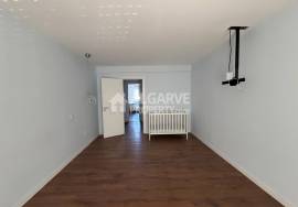 7-bedroom house in a quiet residential area close to the beach and the airport. 7-bedroom house in a quiet residential area close to the beach and the airport.