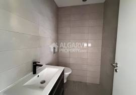 7-bedroom house in a quiet residential area close to the beach and the airport. 7-bedroom house in a quiet residential area close to the beach and the airport.