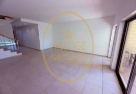 5 Bedroom Villa with Pool and Closed Garage in Private Condominium – Boliqueime 5 Bedroom Villa with Pool and Closed Garage in Private Condominium – Boliqueime