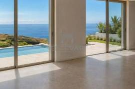 3 BEDROOM VILLA WITH POOL WITH SEA VIEW IN CALHETA