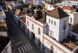 Tavira – Stylish 1+1 bedroom apartment with mezzanine in historic centre