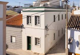 Tavira center– Recent charming 2+1 bedroom house with mediterranean garden and terraces Tavira center– Recent charming 2+1 bedroom house with mediterranean garden and terraces