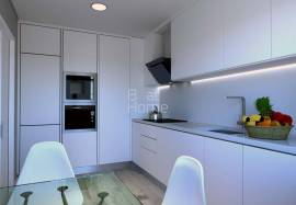 T2 - New - Excellent Areas and Finishes-Montijo