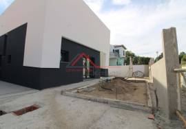 Oleiros - Excellent V4 in the final stages of finishing!