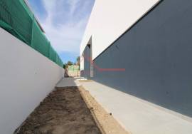 Oleiros - Excellent V4 in the final stages of finishing!