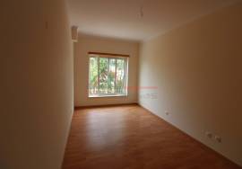 3 bedroom townhouse with garage - Vale Flor, Almada