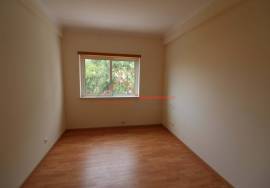 3 bedroom townhouse with garage - Vale Flor, Almada