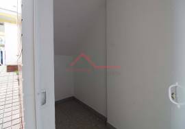 3 bedroom townhouse with garage - Vale Flor, Almada