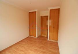 3 bedroom townhouse with garage - Vale Flor, Almada