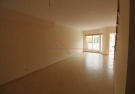 3 bedroom townhouse with garage - Vale Flor, Almada